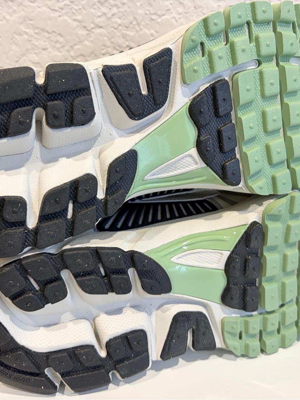 7.5W Nike Vomero 5 Cobblestone New No Box - Picture 6 of 7